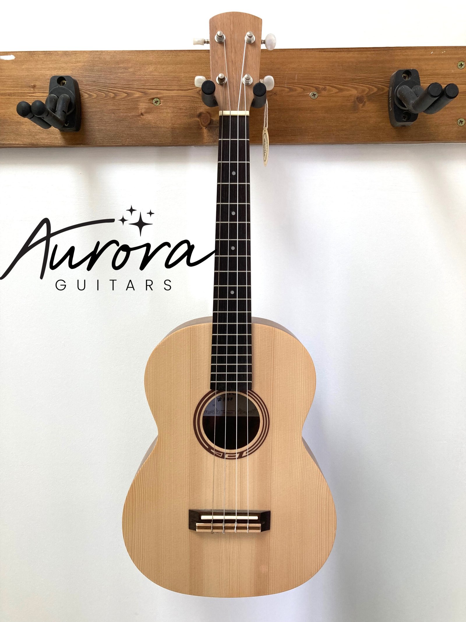 Hora Baritone Ukulele